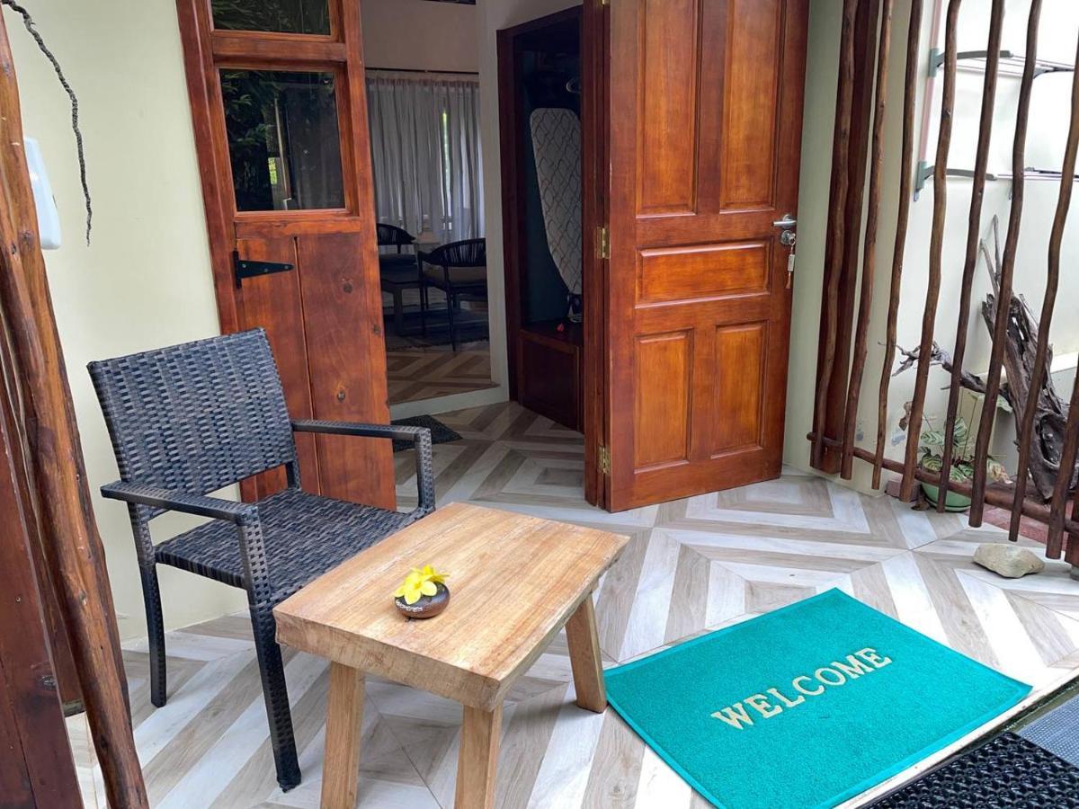 Milles Montagnes Residence Anse Royale Ngoại thất bức ảnh