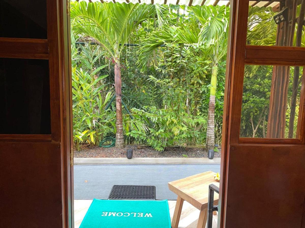 Milles Montagnes Residence Anse Royale Ngoại thất bức ảnh