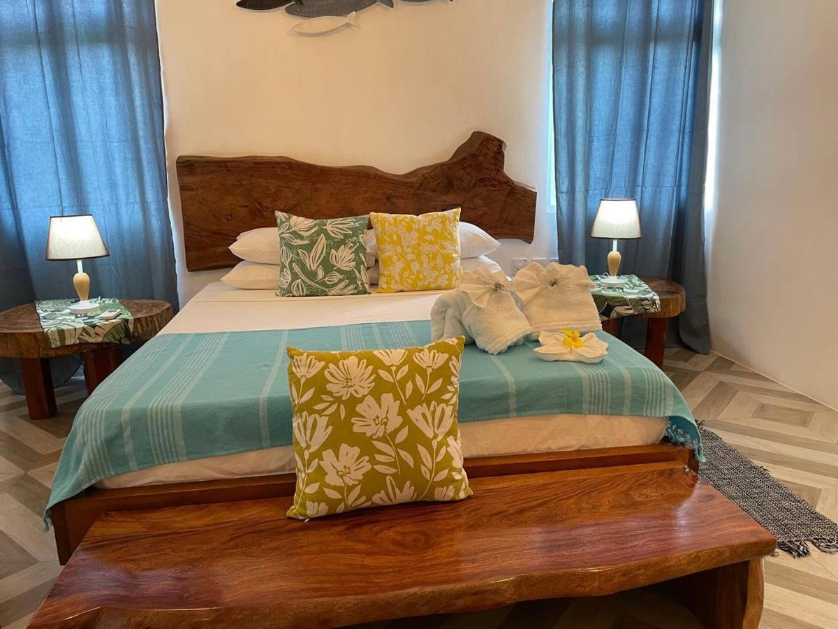 Milles Montagnes Residence Anse Royale Ngoại thất bức ảnh