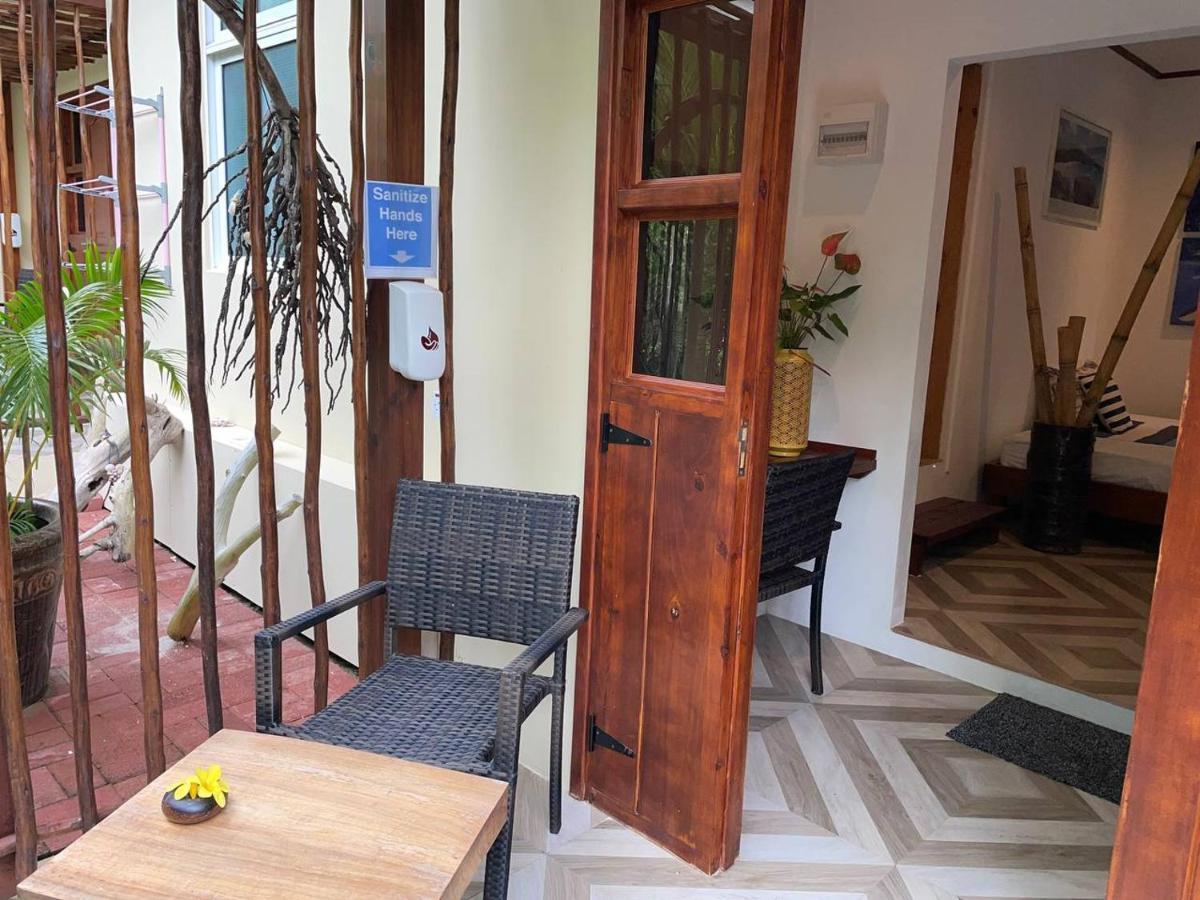 Milles Montagnes Residence Anse Royale Ngoại thất bức ảnh