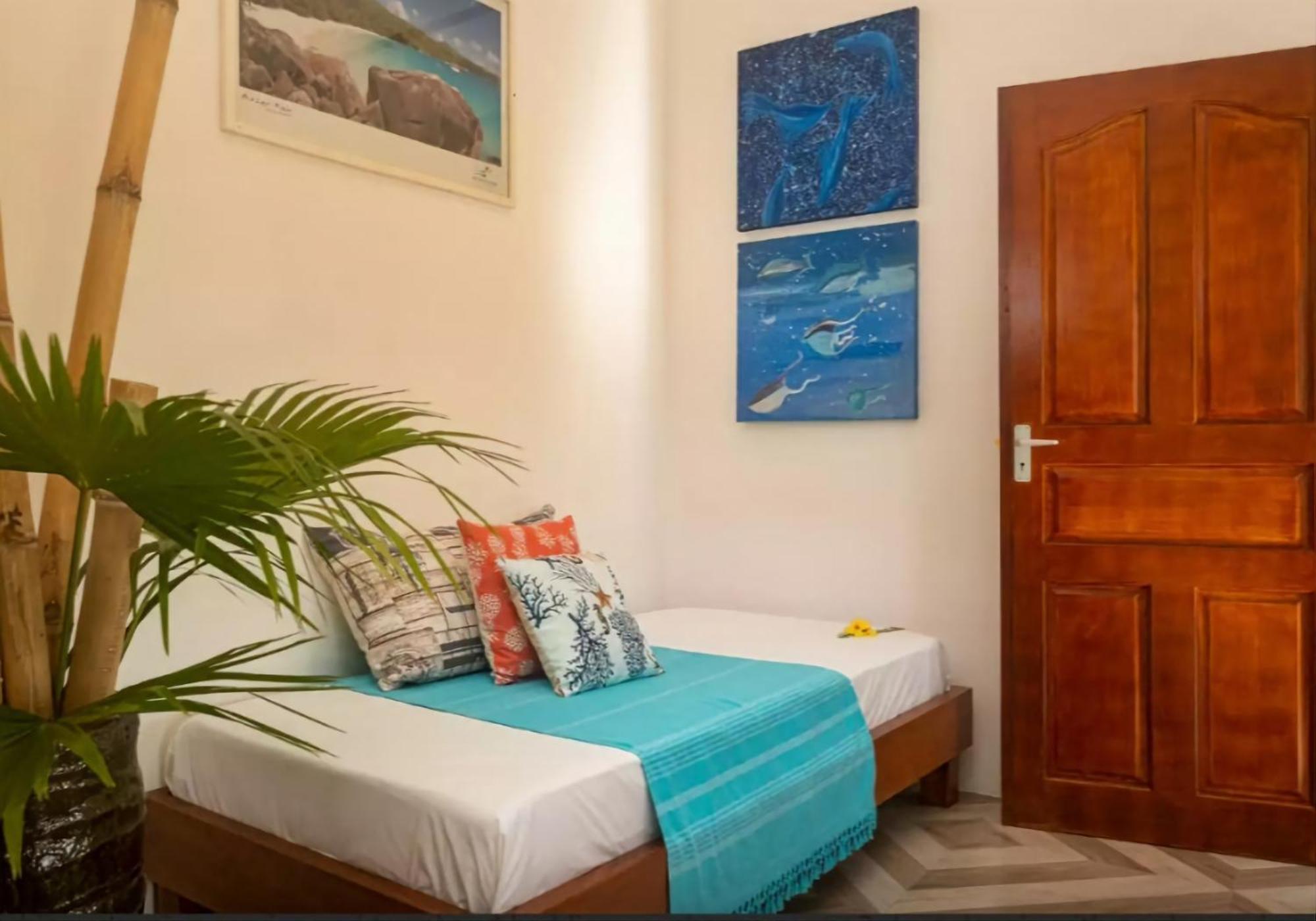 Milles Montagnes Residence Anse Royale Ngoại thất bức ảnh