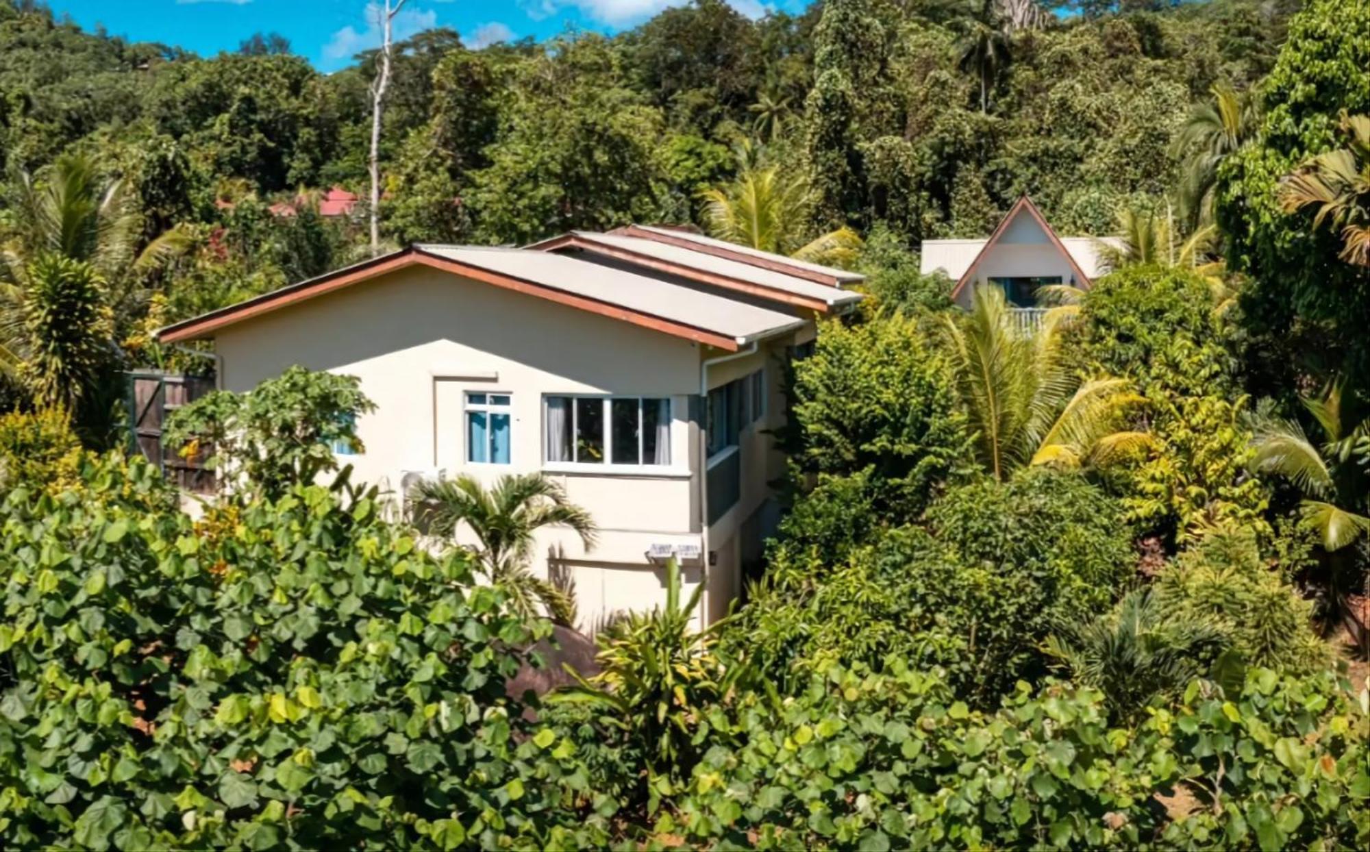 Milles Montagnes Residence Anse Royale Ngoại thất bức ảnh